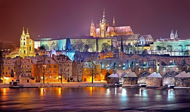 Praha, hrad, noc, světla